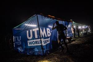 BIB: 
                            <button type="button" onclick="openModal(22791800)" class="btn btn-primary btn-sm float-right btn-popup" data-toggle="modal" data-target=".modal-high-quality">
                        <i class="fas fa-shopping-cart"></i> Add to Cart
                    </button>
                                            <button type="button" onclick="isThisMe(22791800, true)" class="btn btn-success btn-sm float-right btn-popup btn-isme hidden" data-toggle="tooltip" data-placement="bottom" title="นี่คือรูปของคุณใช่ไหม คลิกที่นี่เพื่อเอาเข้าอัลบั้ม">
                        <i class="fas fa-plus"></i> Add to album
                    </button>
                    <button type="button" onclick="isThisMe(22791800, false)" class="btn btn-warning btn-sm float-right btn-popup btn-isnotme hidden">
                        <i class="fas fa-ban"></i> Remove from album
                    </button>